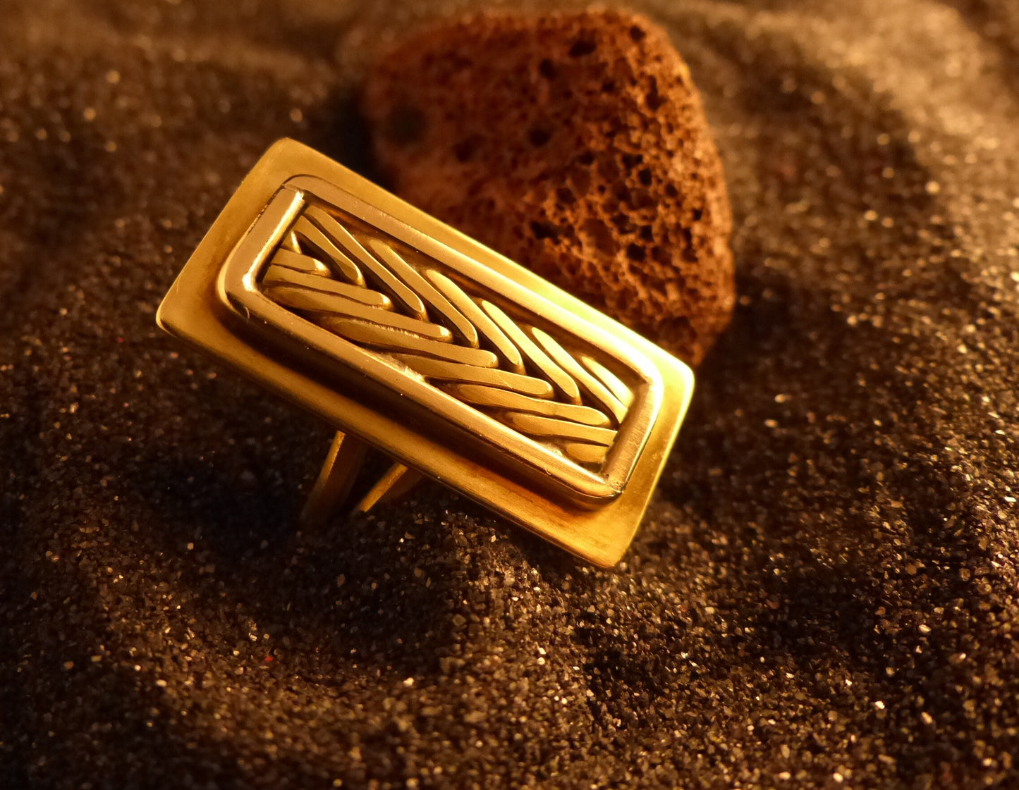 Les flots dorés. Bague.