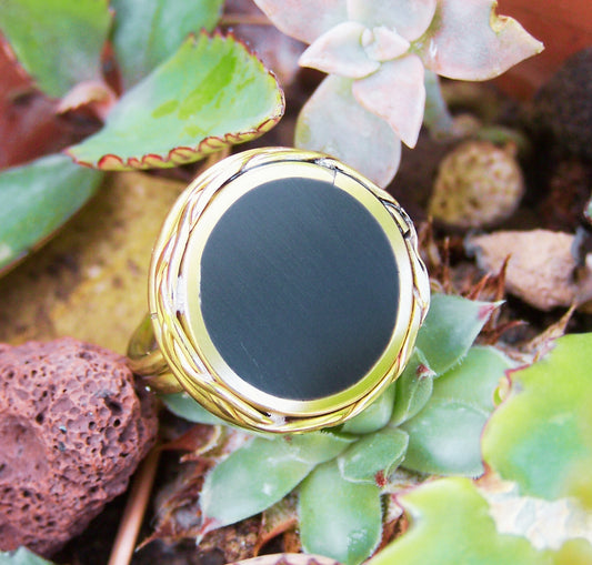 l'oeil d'ébène. Bague.